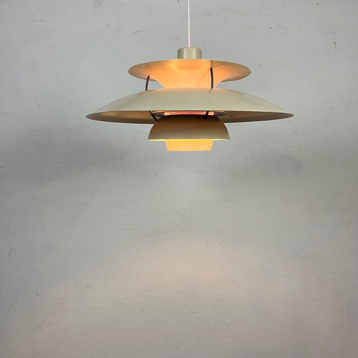 Louis Poulsen - Poul Henningsen - Hængende lampe - PH5 - Aluminium