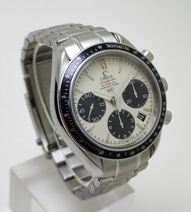 Omega - Speedmaster Date 1957 "Limited Edition" - 323.30.40.40.02.001 - Mænd - 2000-2010