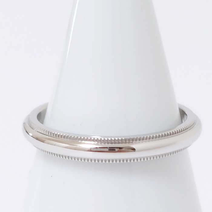 Ingen mindstepris - Tiffany  Co. - Ring - Milgrain Platin