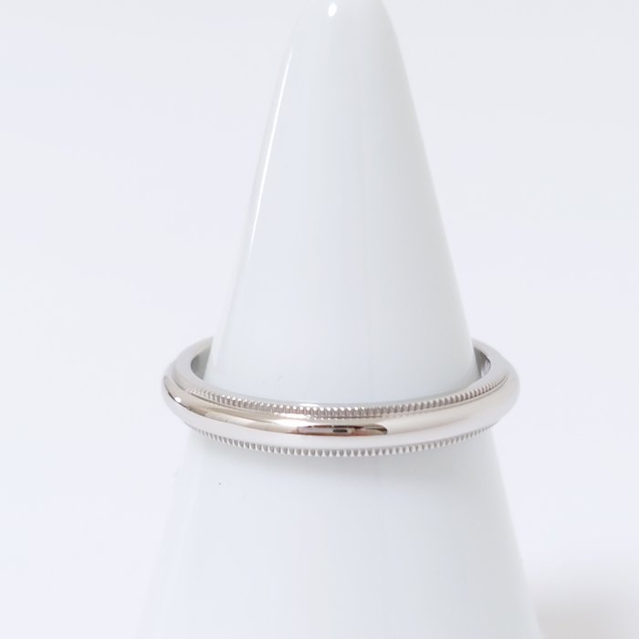 Ingen mindstepris - Tiffany  Co. - Ring - Milgrain Platin