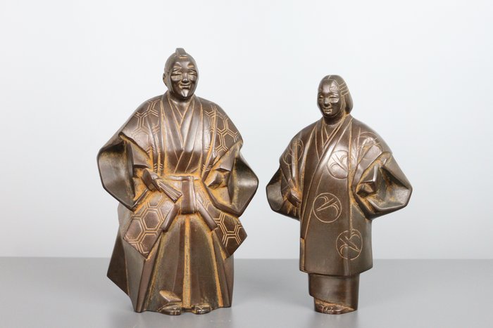 Lille figur, Et par Takasago-figurer af bronze - Bronze - Saegusa Sotaro (1911-2006) - Japan - Shōwa-periode (1926-1989)