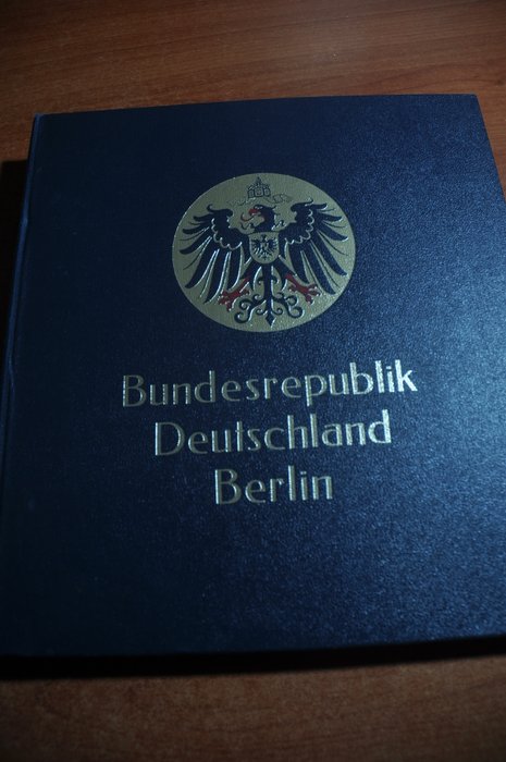 Berlin  - Samling i et DAVO-album, stambog og FDC'er