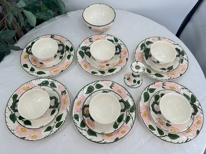 Villeroy  Boch Wild Rose Set - Suppentassen, Teller, Schale und Kerzenständer - Middagssæt (20) - Porcelæn