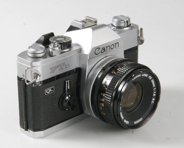 Canon FTb + FD  1.8/50 mm - Analogt kamera