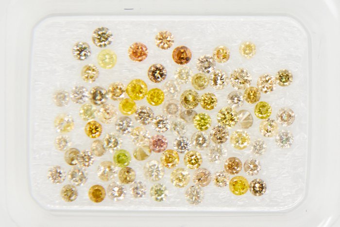 Ingen mindstepris - 81 pcs Diamant  (Farvebehandlet)  - 1.23 ct - Rund Blandede farver - I3, VS1 - Gem Report Antwerp (GRA)