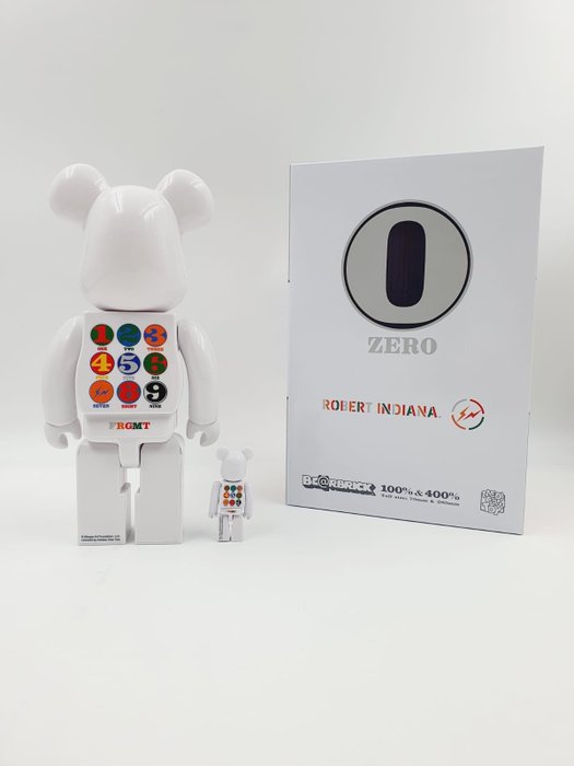 Robert Indiana x Medicom Toy - Be@rbrick Robert Indiana x Fragment Design White Edition 400% 100% Bearbrick 2024