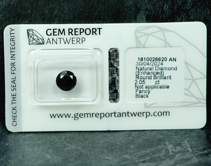 Ingen mindstepris - 1 pcs Diamant  (Farvebehandlet)  - 205 ct - Ikke specificeret i laboratorierapporten - Gem Report Antwerp (GRA)