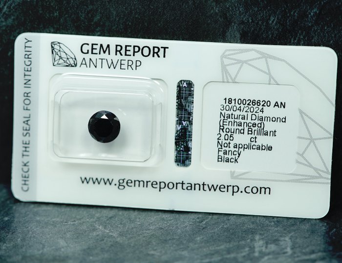 Ingen mindstepris - 1 pcs Diamant  (Farvebehandlet)  - 205 ct - Ikke specificeret i laboratorierapporten - Gem Report Antwerp (GRA)