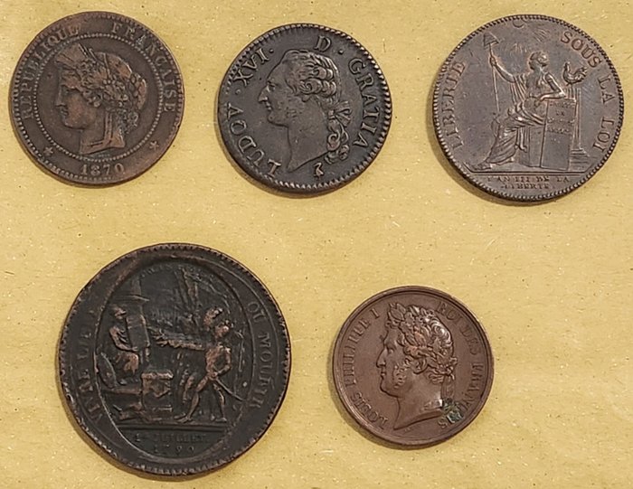 Frankrig A Lot of 5x Historical Bronze Coins and Jetons 1790-1870  (Ingen mindstepris)