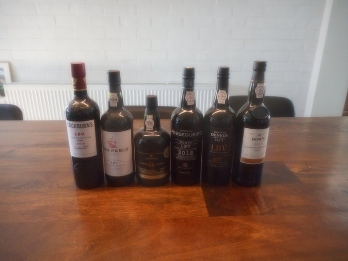 LBV: 2018 Cockburn's 2018 Don Pablo 2018 Martinez 2018 Pessegueiro 2017 Devesa  2017 Dow's - Douro Late Bottled Vintage Port - 6 Flasker (075 L)