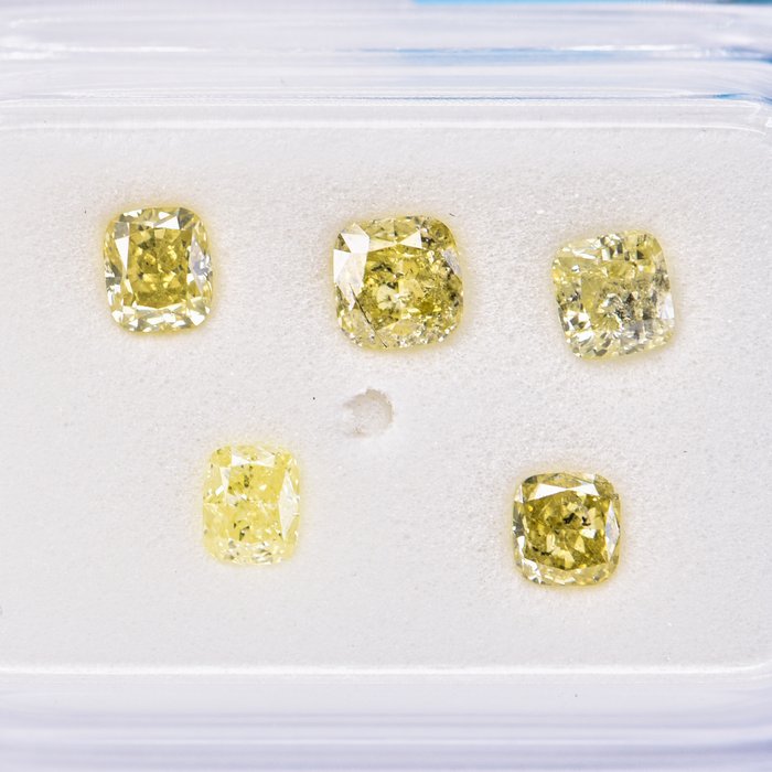 Ingen mindstepris - 5 pcs Diamant  (Naturfarvet)  - 1.07 ct - Pude - Fancy Grøn Gul - I1, SI2 - International Gemological Institute (IGI)