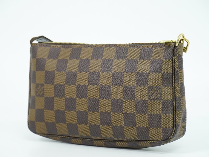 Louis Vuitton - Pochette Accessoires - Håndtaske