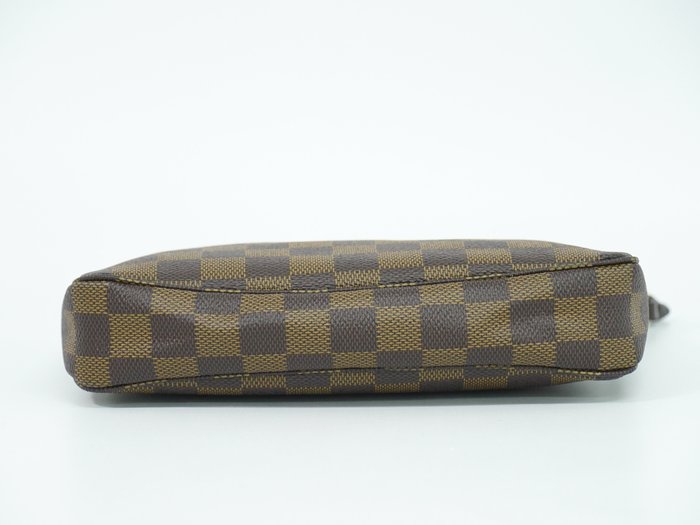 Louis Vuitton - Pochette Accessoires - Håndtaske