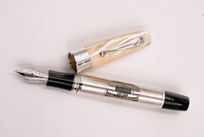 Montegrappa - Rolls Royce Bespoke Handengraved - Fyldepen