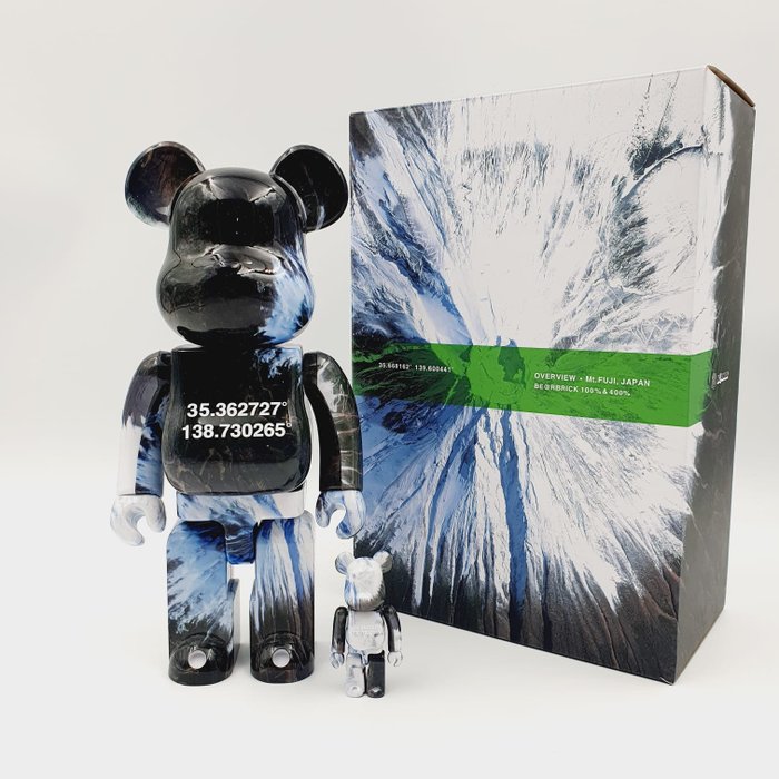 Benjamin Grant x Medicom toy - Be@rbrick 100%  400% Fuji Overview Bearbrick 2022