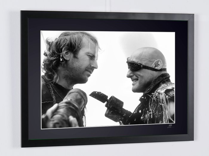 Waterworld 1995 - Kevin Costner  Denis Hopper - Fine Art Photography - Luxury Wooden Framed 70X50 cm - Limited Edition Nr 01 of 30 - Serial ID 16824 - Original Certificate (COA), Hologram Logo Editor and QR Code - 100% New items.