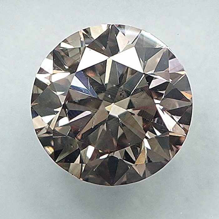 1 pcs Diamant  (Naturfarvet)  - 0.67 ct - Fancy light Brunlig Gul - SI1 - International Gemological Institute (IGI)