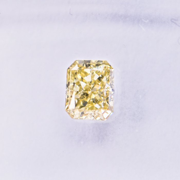 Ingen mindstepris - 1 pcs Diamant  (Naturfarvet)  - 0.41 ct - Radiant - Fancy Gul - VS1 - International Gemological Institute (IGI)