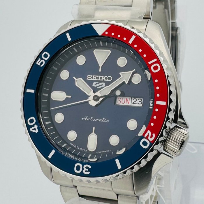 Seiko - Sport 5 Automatic Pepsi Bezel - Ingen mindstepris - Mænd - 2011-nu