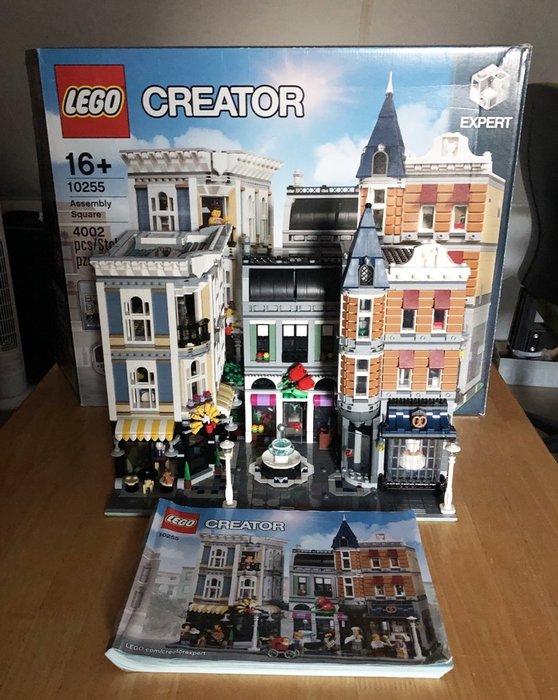 Lego - Creator - Lego - Creator Expert - 10255 - Lego Assembly square - Holland