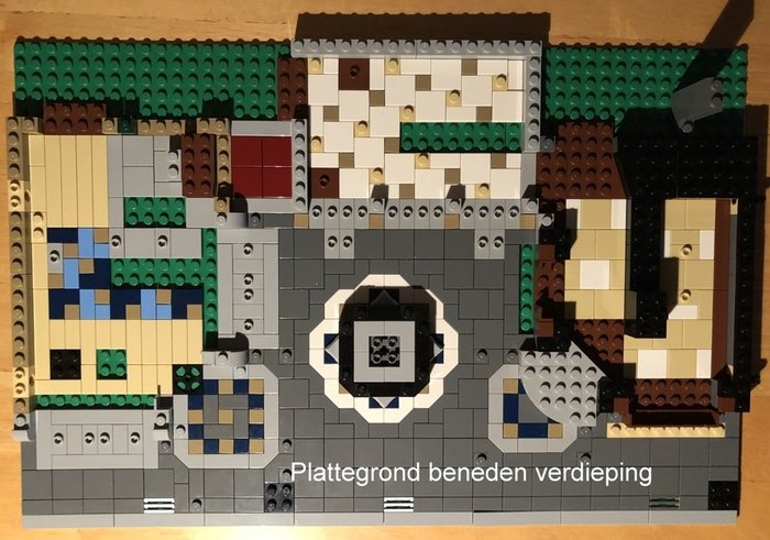 Lego - Creator - Lego - Creator Expert - 10255 - Lego Assembly square - Holland