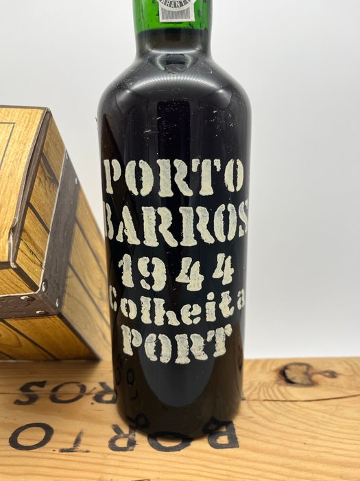 1944 Barros, Almeida  Ca. - Porto Barros - Colheita Port - Flasket 1979 -  Douro  - 1 Flaske (0,75L)