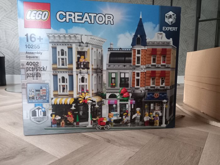 Lego - Creator Expert - 10255 - Lego Assembly square