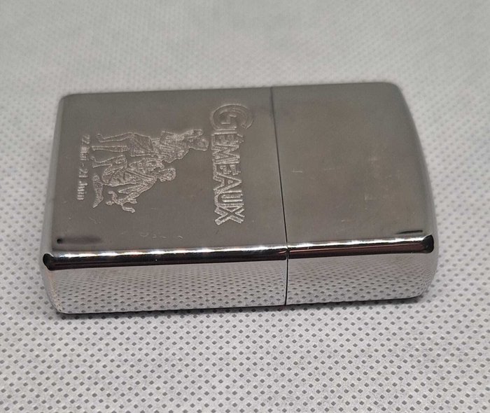 Zippo, Gemeaux Año 2014 Mes Diciembre - Lighter - Stål