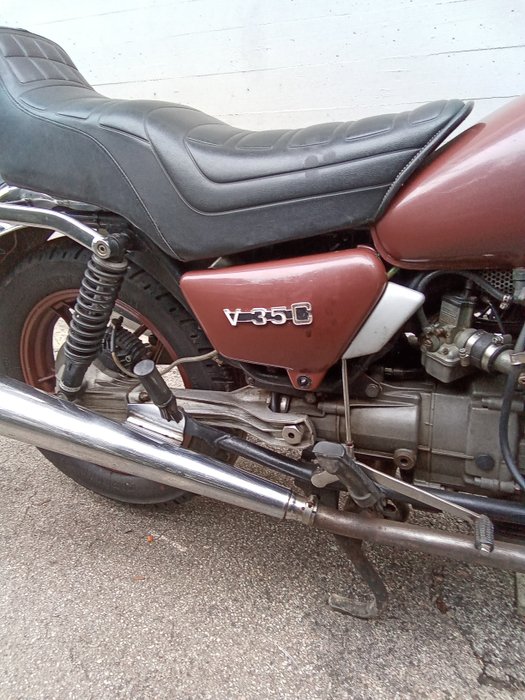 Moto Guzzi - V35 Custom - 350 cc - 1984