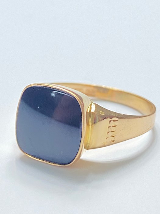 Ingen mindstepris - Ring - 18 kraat Gulguld Onyx