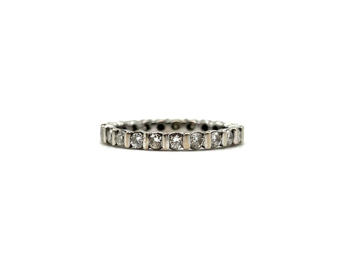 Ring - 18 kraat Hvidguld -  0.92ct. tw. Diamant (Natur)