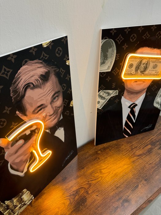 LEDMansion (1995) - BUNDLE - Leonardo Champagne  Belfort Money Rain Led Wall Art | ESCLUSIVA CATAWIKI