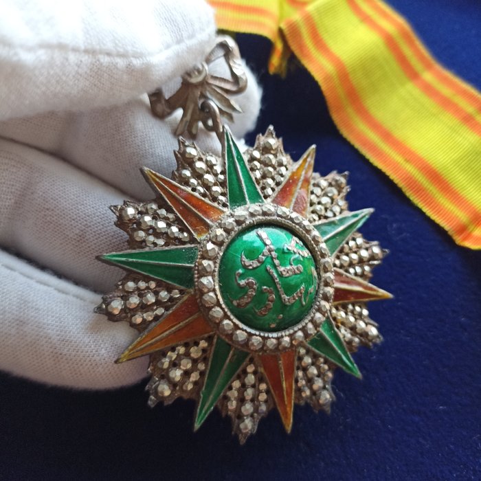 Tunesien - Medalje - Nishan Al-Iftikhar - 1882