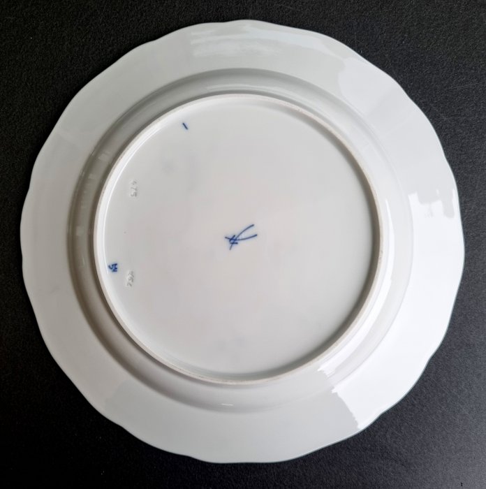 Meissen - Bordservice - Løgmønster 6 x middagstallerkener ca 25cm. - Porcelæn