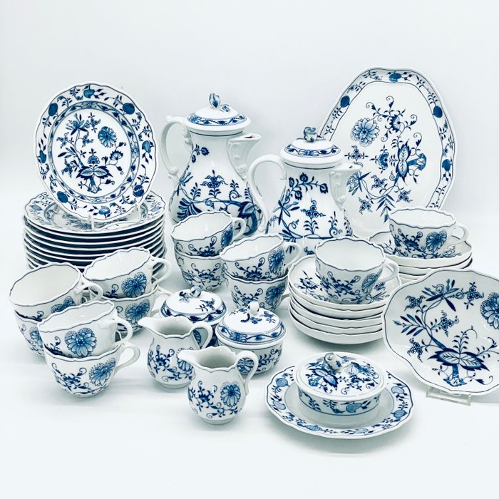 Meissen - Kaffesæt til 12 (45) - Klassisches blaues Zwiebelmuster - Porcelæn - Med ekstraudstyr