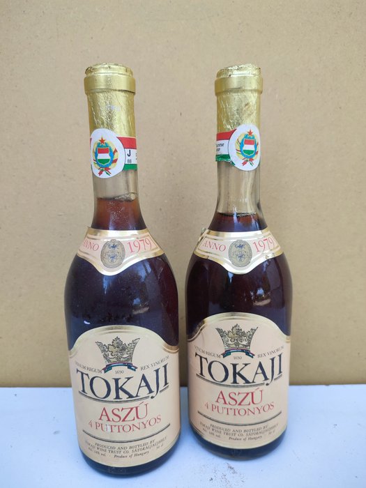 1979 Tokaji Aszu 4 puttonyos - Tokaj - 2 Jennies (0,5 L)