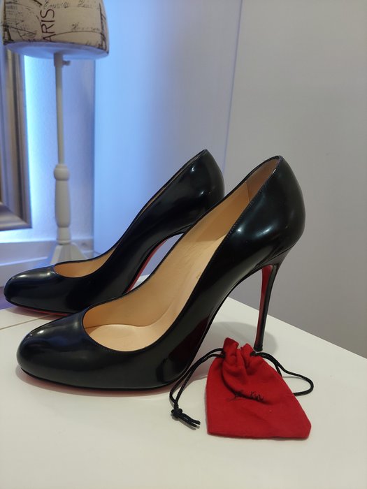 Christian Louboutin - Sko med hæle - Størelse: Shoes / EU 39