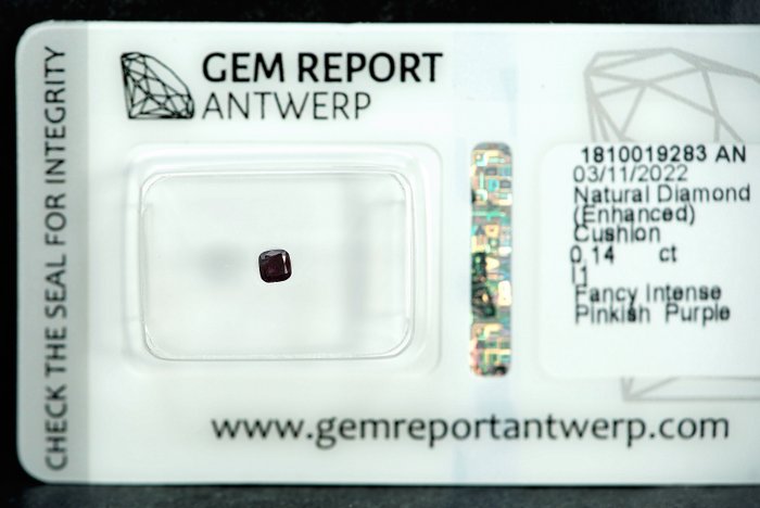 Ingen mindstepris - 1 pcs Diamant  (Farvebehandlet)  - 0.14 ct - Fancy intense Rosa Lilla - I1 - Gem Report Antwerp (GRA)