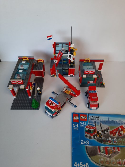 Lego - City - 7945 - Hoofdkwartier Brandweer