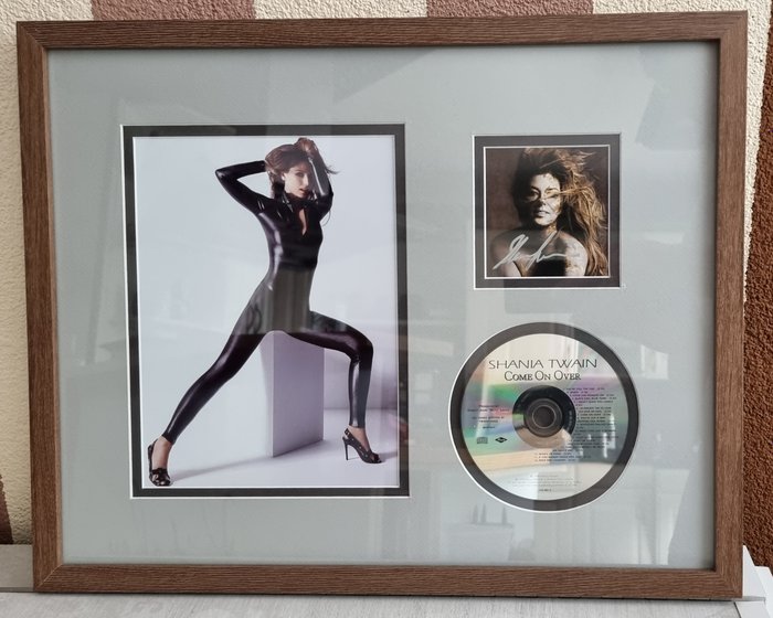 Shania Twain - Photo - Håndunderskrevet personligt, indrammet