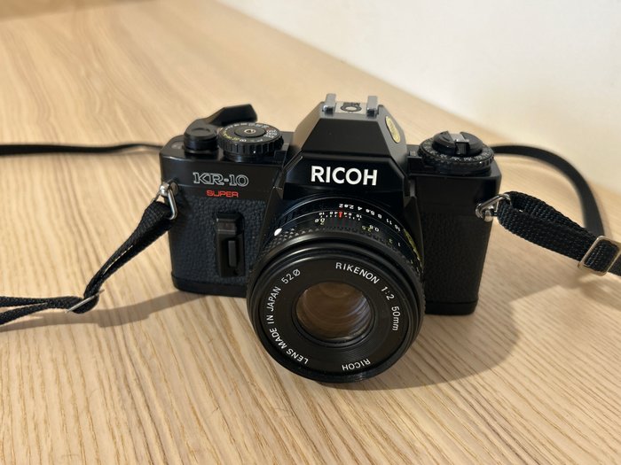 Ricoh KR-10 Super + Rikenon 50 mm f/2 Analogt kamera