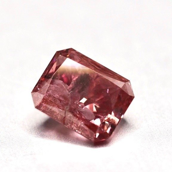 1 pcs Diamant  (Natur)  - 0.58 ct - Radiant - Ikke specificeret i laboratorierapporten - Gemological Institute of America (GIA)