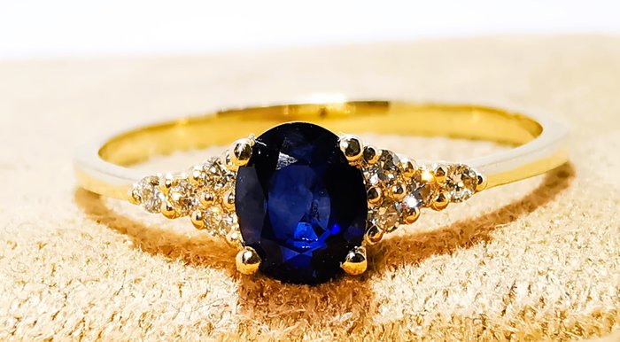 Ingen mindstepris - Ring - 14 karat Gulguld -  0.43ct. tw. Safir - Diamant