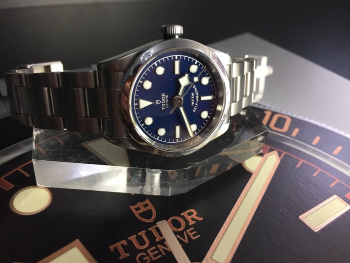 Tudor - Black Bay Automatic Mid-Size 32mm - Calibre 2824 - Unisex - 2010-2020