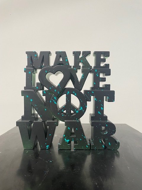 Van Apple - Make Love Not War