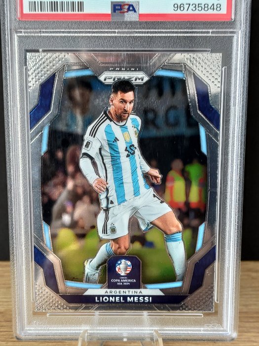 2024 Panini Prizm Conmebol Copa America Lionel Messi #1 PSA 10 Graded card