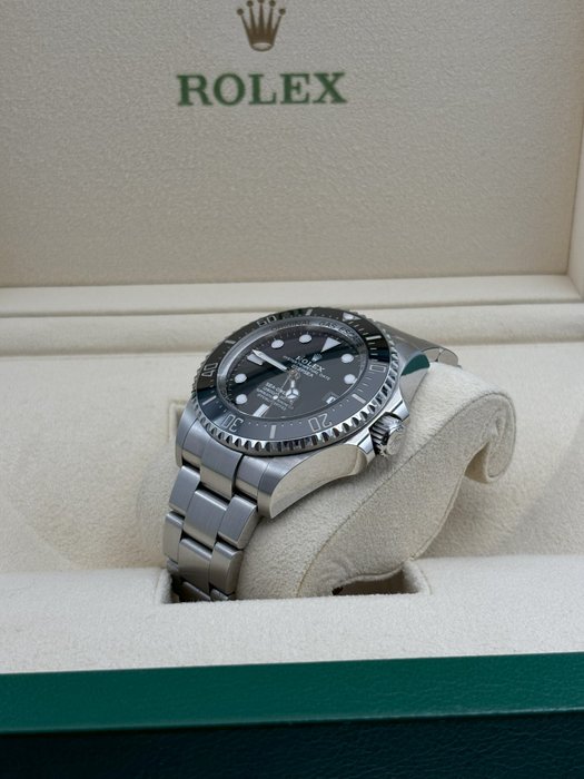 Rolex - Sea-Dweller Deep Sea - 136660 - Unisex - 2023