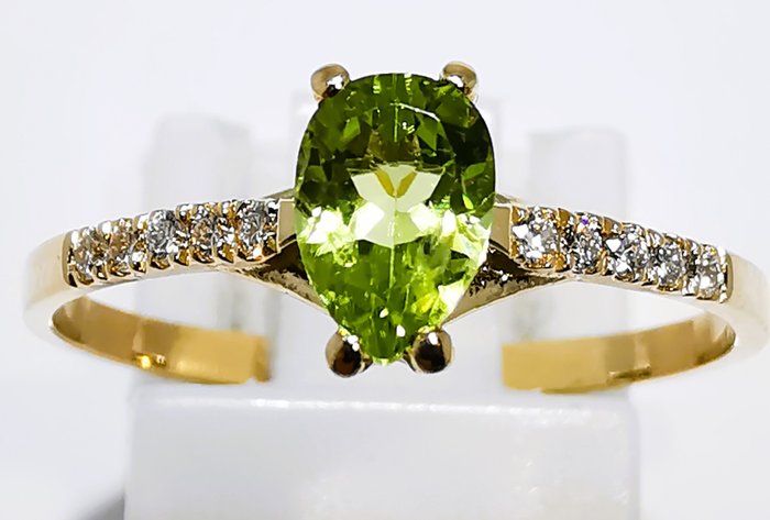 Ingen mindstepris - Ring - 14 karat Gulguld Peridot