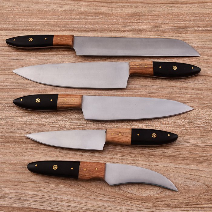 Køkkenkniv - Chef's knife - Oliventræ og sort G10, håndlavet stål - Nordamerika