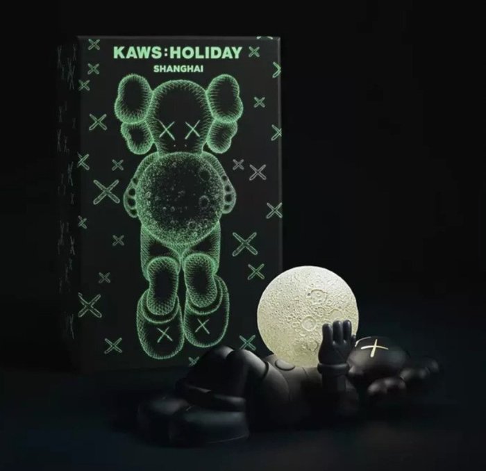 Kaws (1974) - KAWS:HOLIDAY SHANGHAI - Figure (Black)